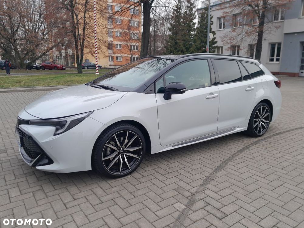 Toyota Corolla 2.0 Hybrid GR Sport - 37