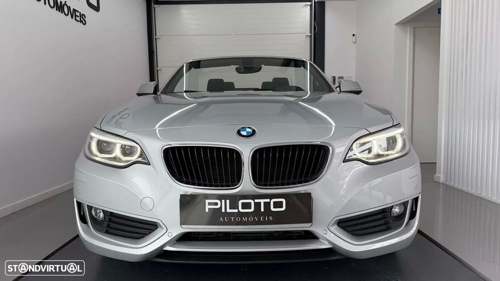 BMW 218 i Cabrio Line Sport - 2