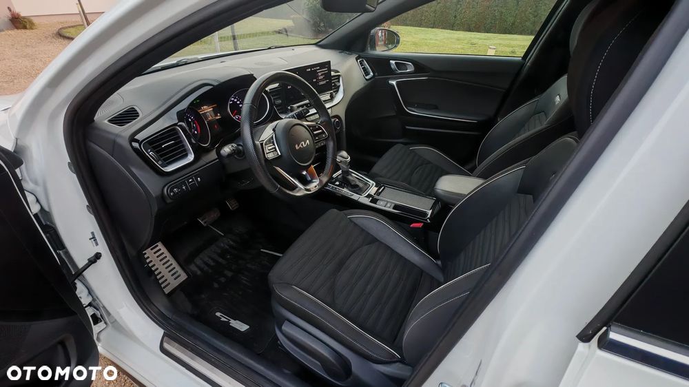 Kia Ceed 1.5 T-GDI DCT7 OPF GT Line - 9