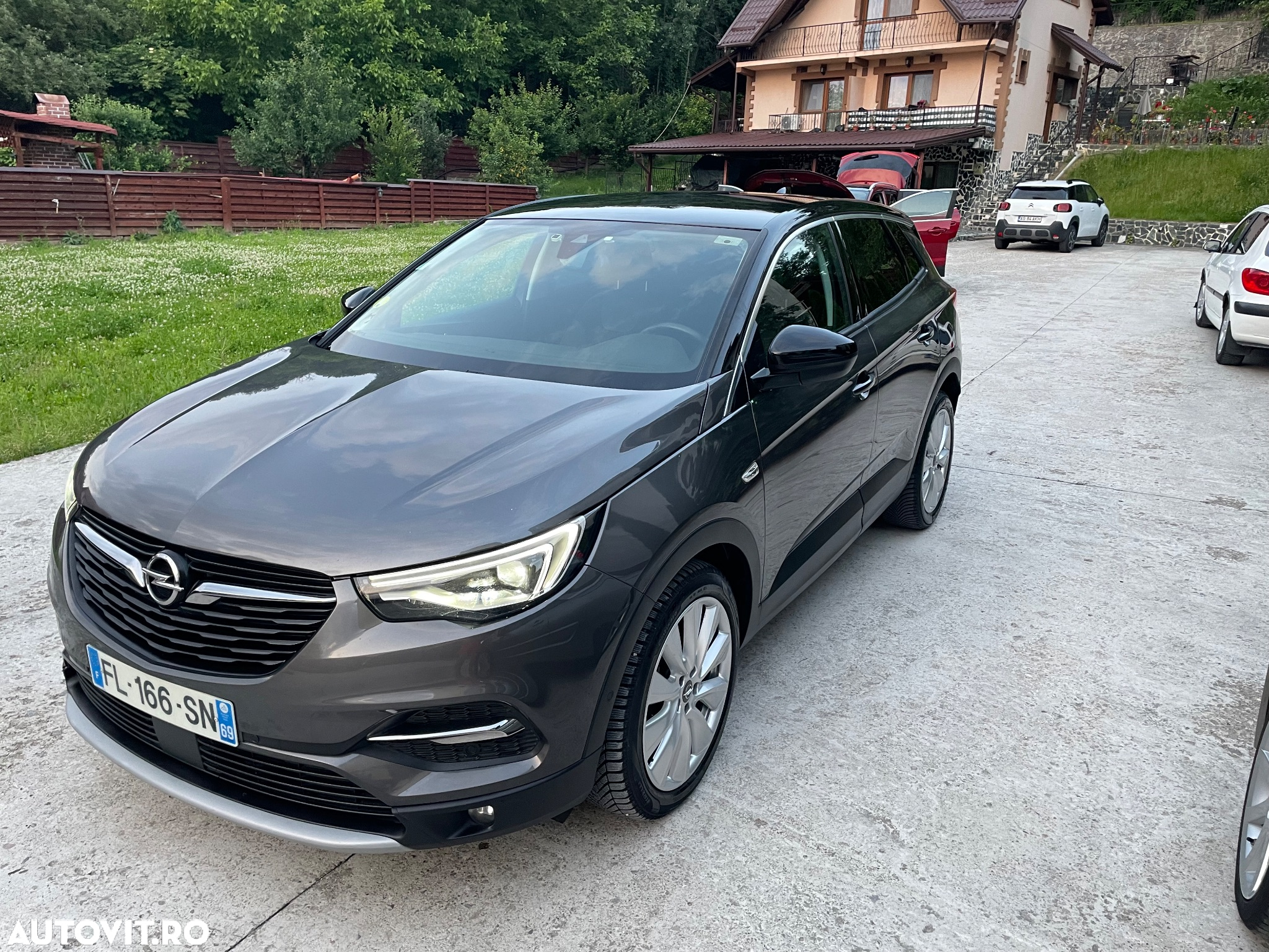 Opel Grandland X 2.0 START/STOP Aut. Design Line - 14