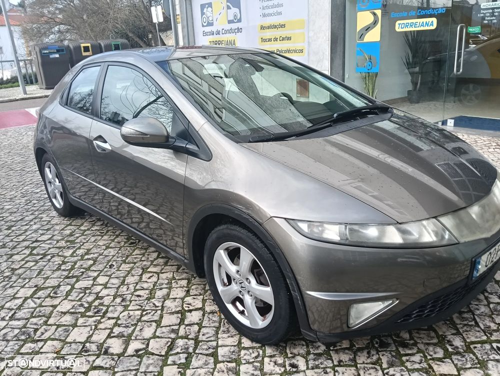 Honda Civic 1.4 Comfort - 1