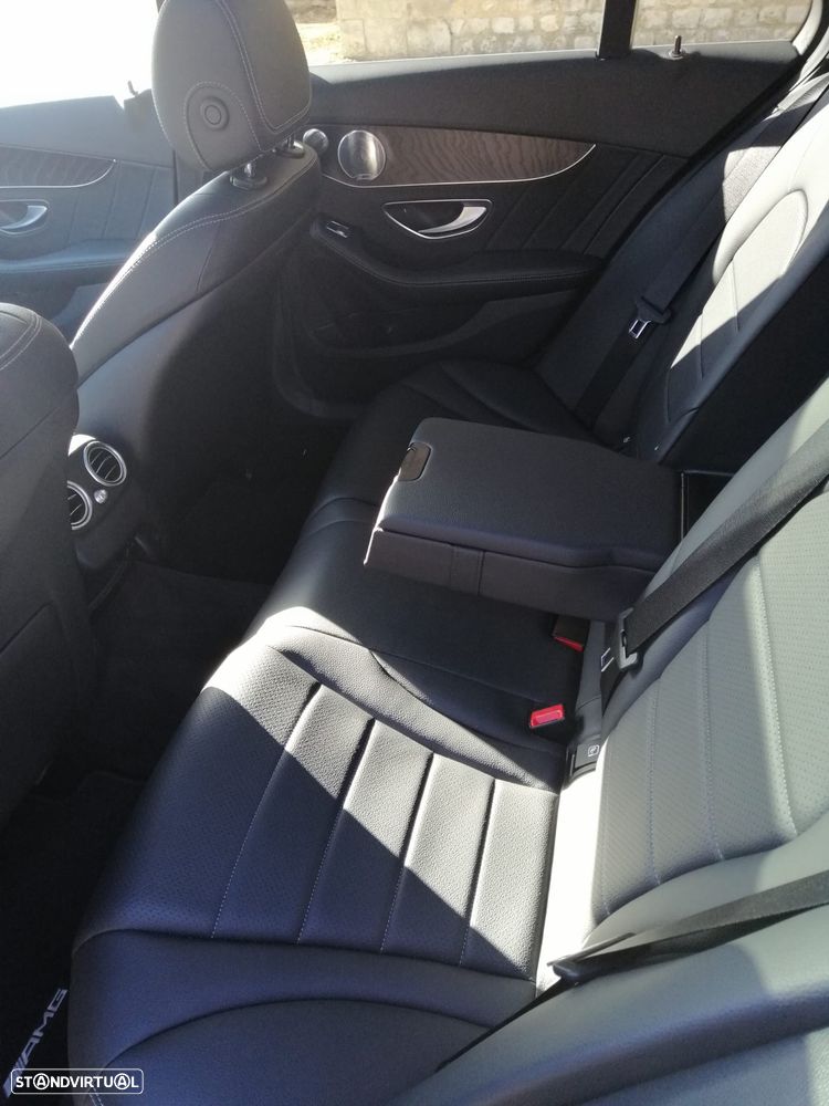 Mercedes-Benz C 200 - 11