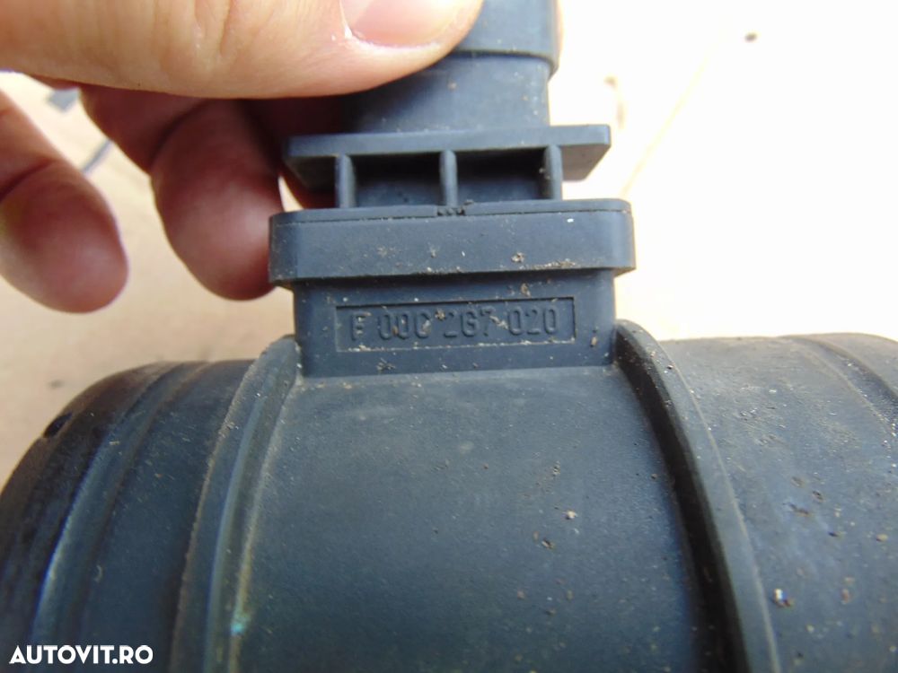 Debitmetru filtru aer Fiat Ducato 2.3 euro 4 Iveco Daily cod f00c2g7020 - 2