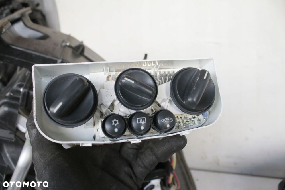nagrzewnica dmuchawa nawiewu Opel Meriva A - 9
