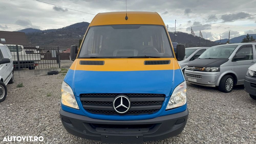 Mercedes-Benz Sprinter - 15