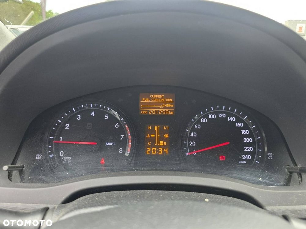 Toyota Avensis 2.0 Premium EU5 - 9