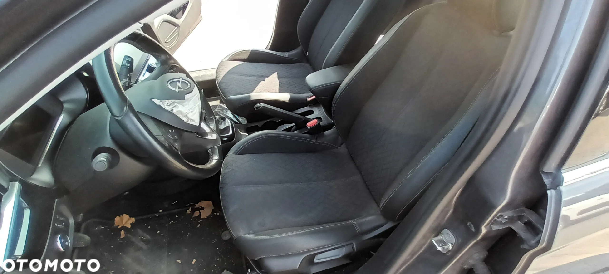 Opel Corsa 1.5 D Ultimate Pack S&S - 13
