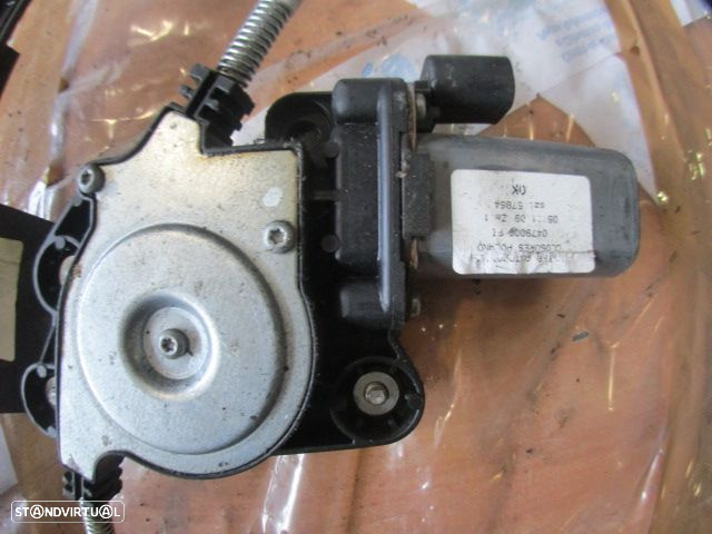Elevador Com Motor 0479000FI FIAT DOBLO 2010 1.3JTD 75CV 5P BRANCA FE 2 PINOS FIAT DOBLO CARGO 1 FASE 2 2009 1.9JTD 105CV 5P BRANCO FE 2 PINOS - 3