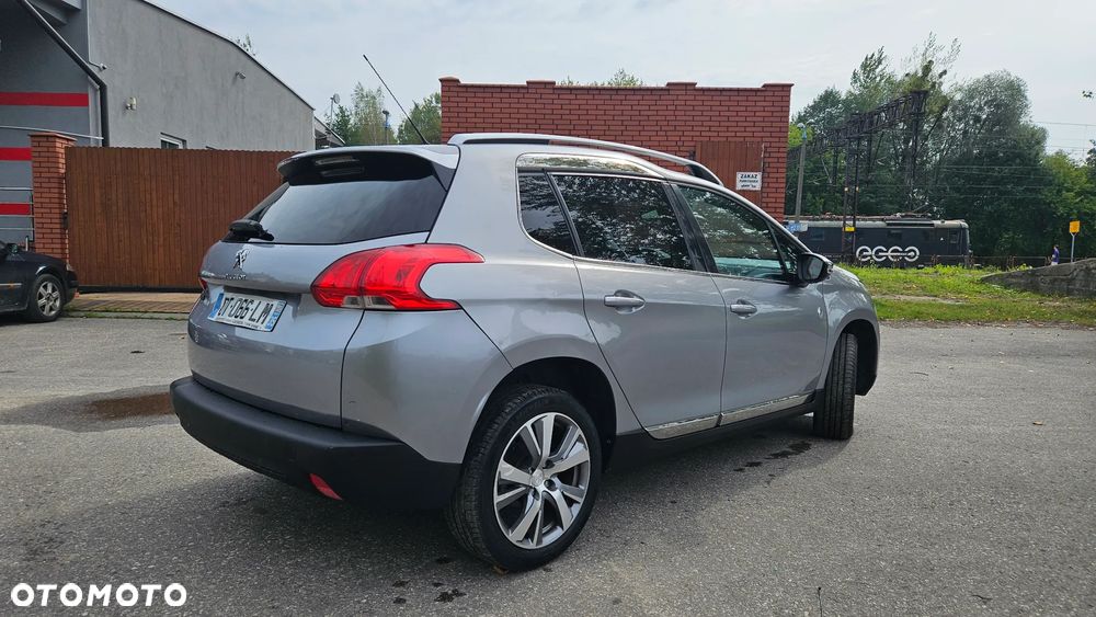 Peugeot 2008 - 15