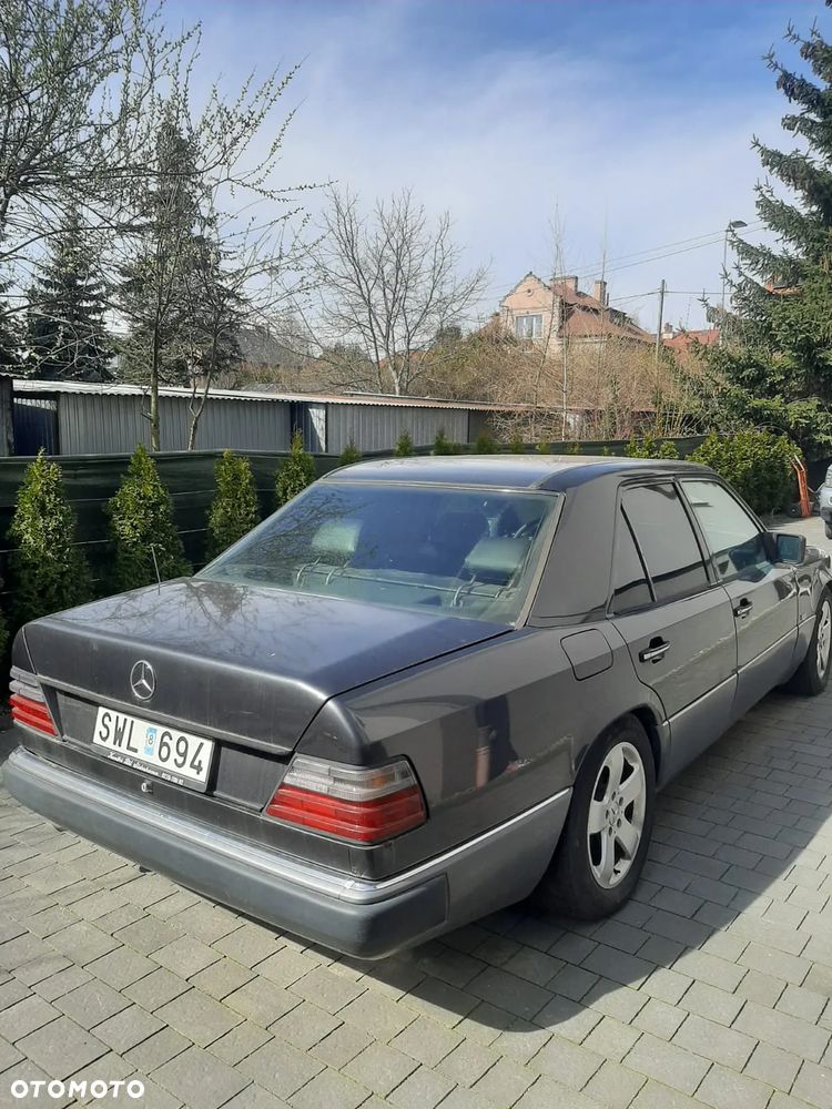Mercedes-Benz W124 (1984-1993) - 3