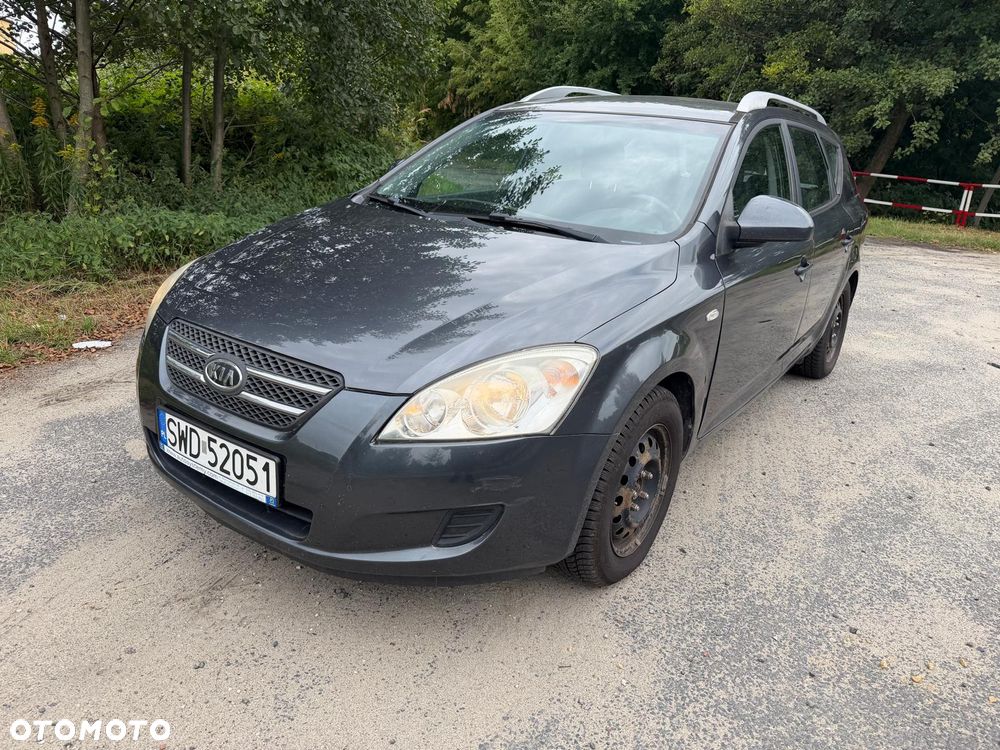 Kia Ceed 1.4 Comfort - 1