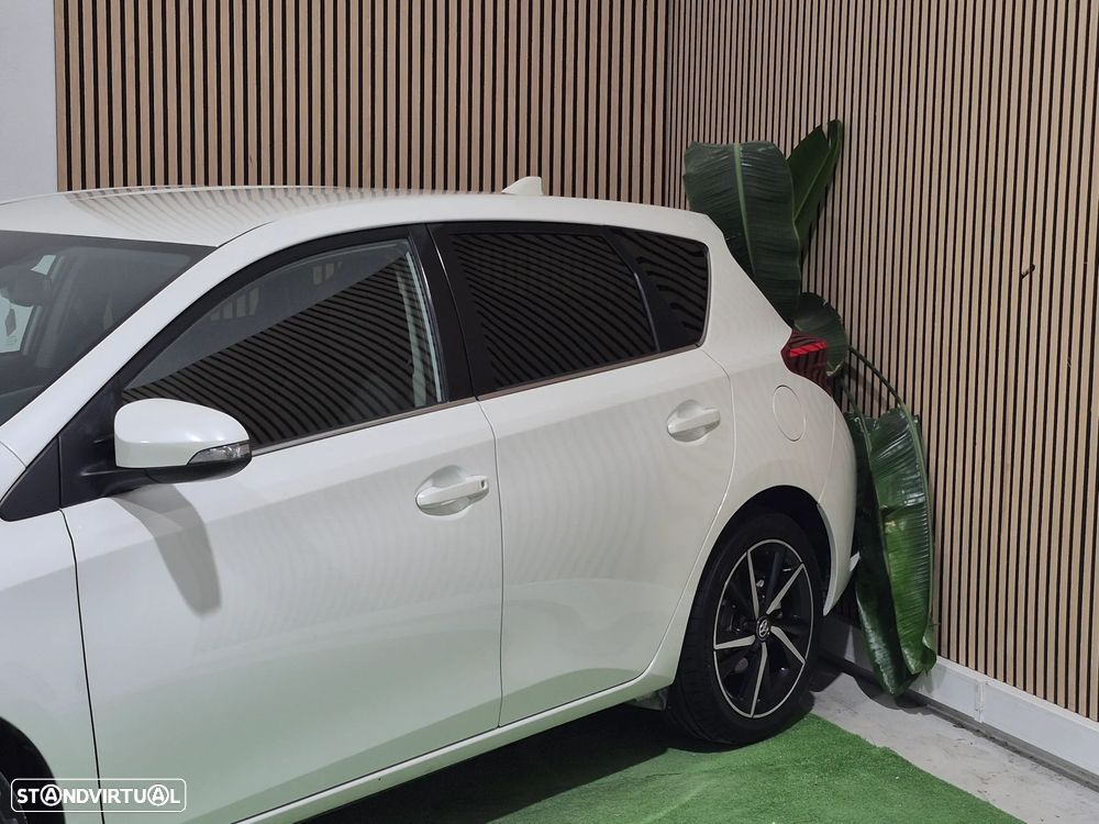 Toyota Auris 1.2T Comfort+Pack Techno+P.Sport - 4