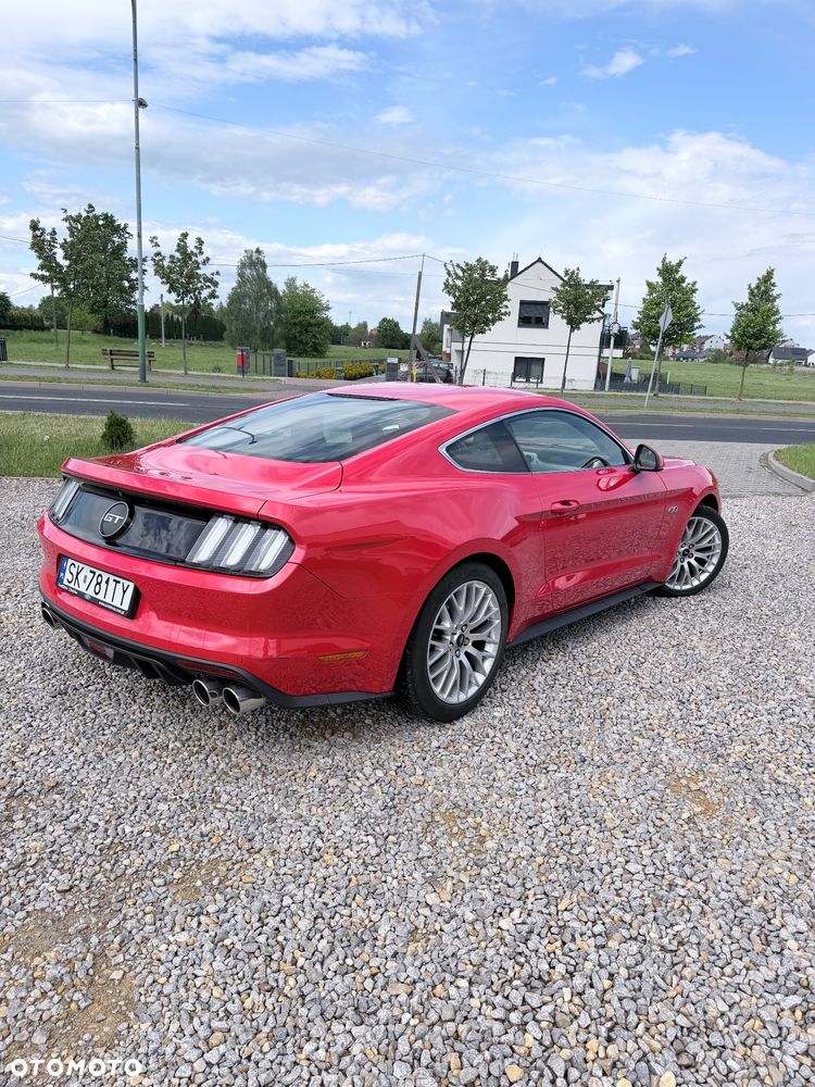 Ford Mustang - 1