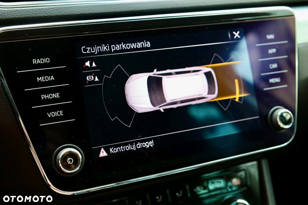 Skoda Superb 1.5 TSI Active DSG - 7