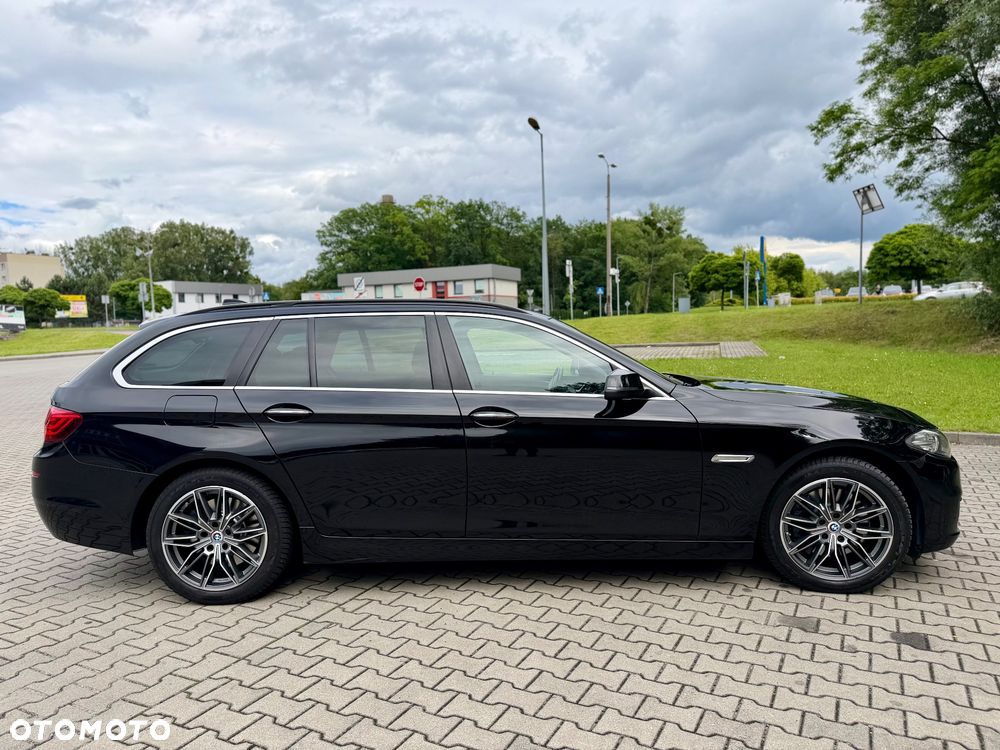 BMW Seria 5 530d xDrive Sport-Aut Luxury Line - 7