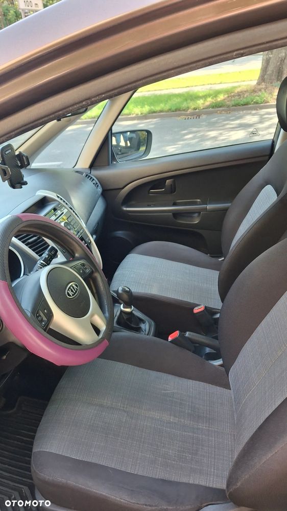 Kia Venga 1.4 M - 10
