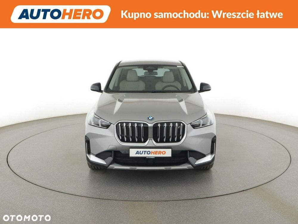BMW iX1 xDrive30 xLine - 13