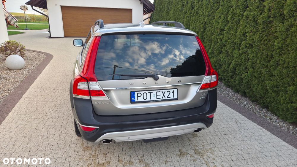 Volvo XC 70 D5 AWD Summum - 9