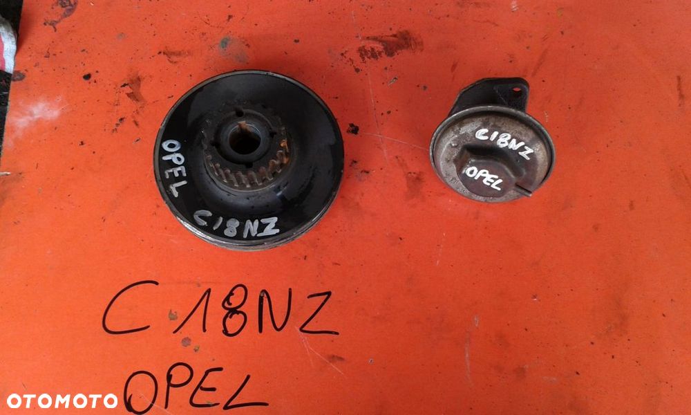 OPEL omega VECTRA ASTRA 1,8 8V C18NZ zawór egr - 1