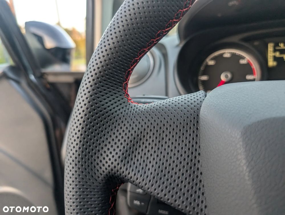 Seat Ibiza 1.6 TDI FR - 15