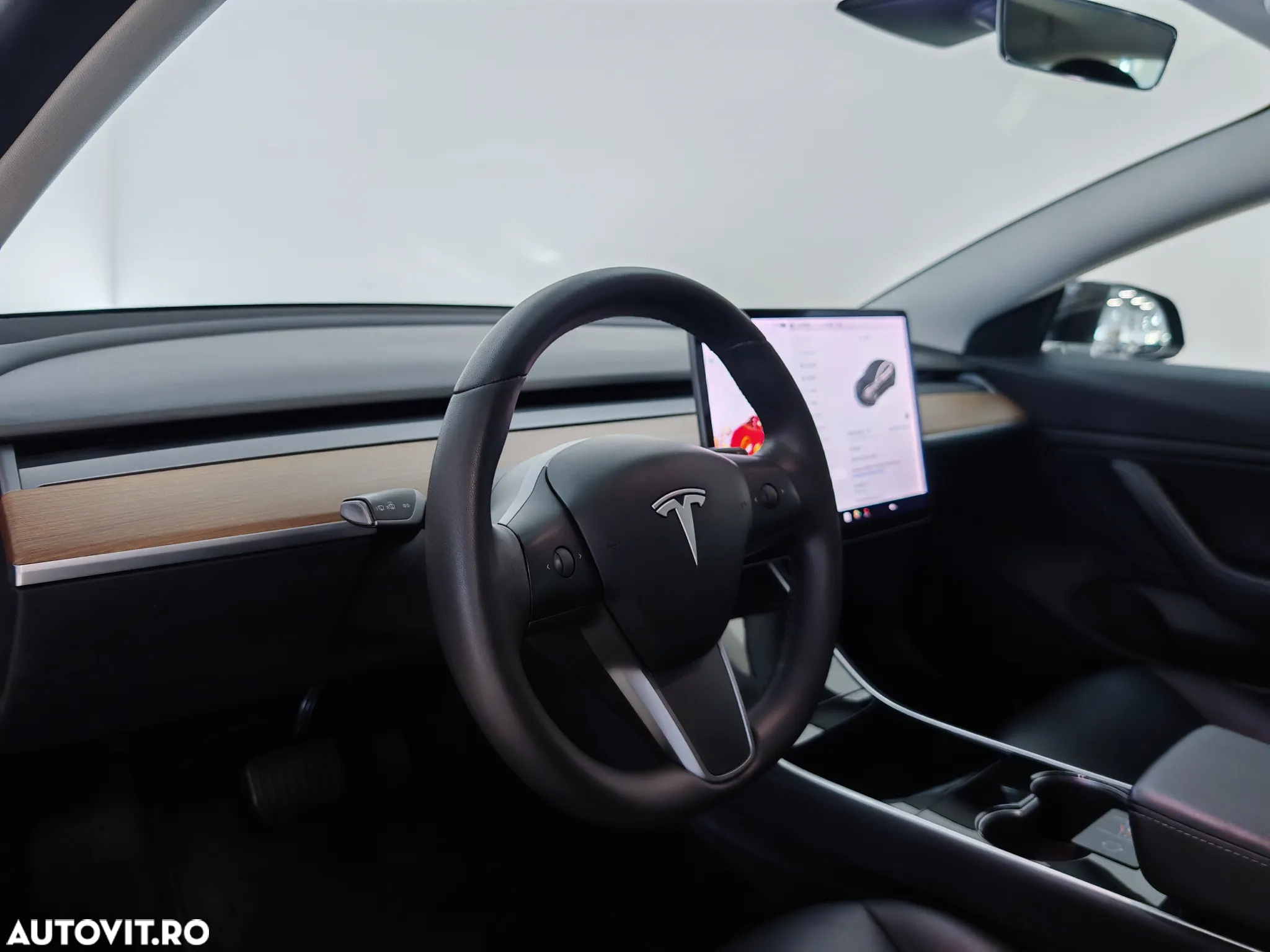 Tesla Model 3 Standard Reichweite Plus Hinterradantrieb - 6