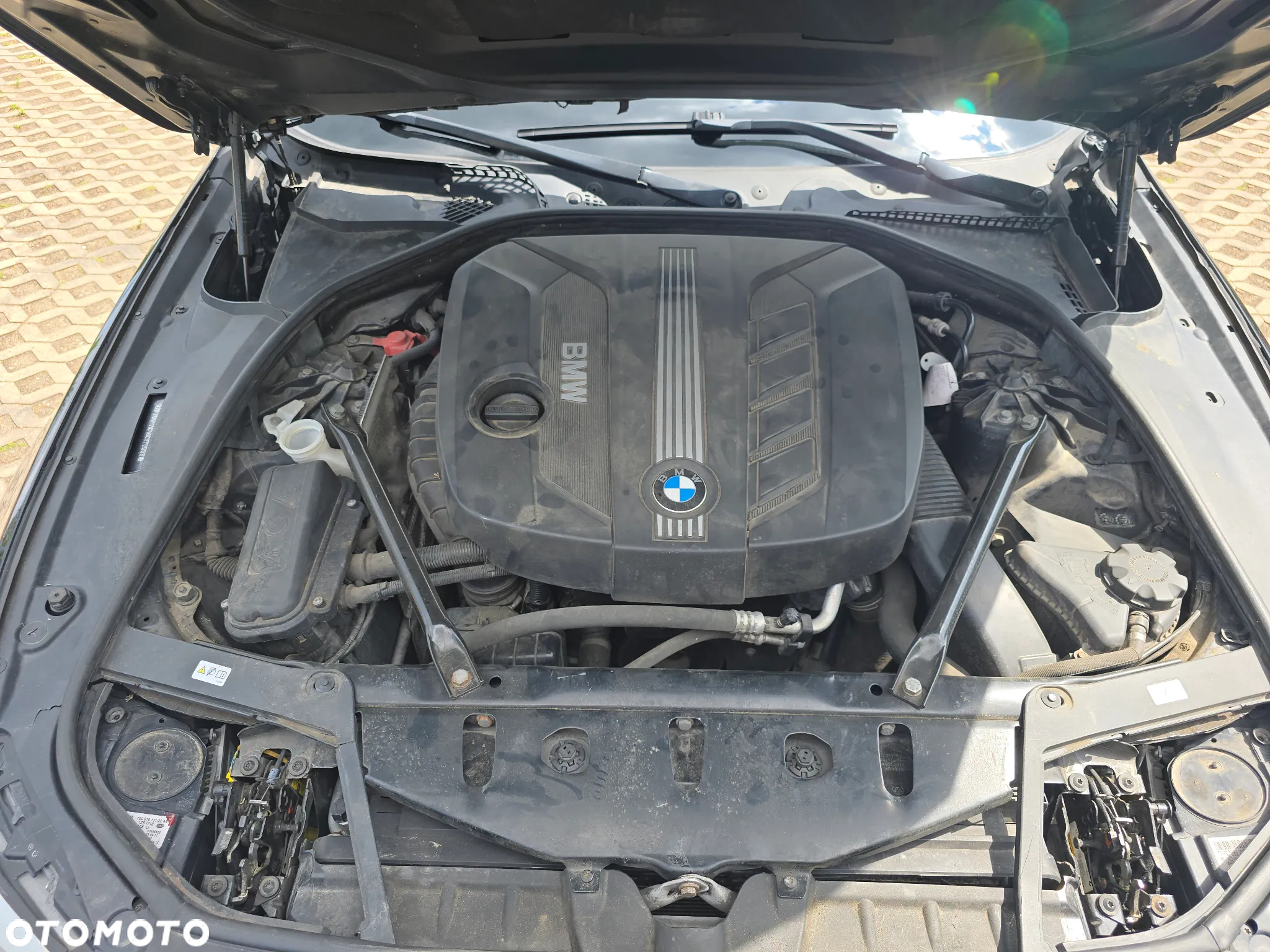 BMW Seria 5 520d - 23