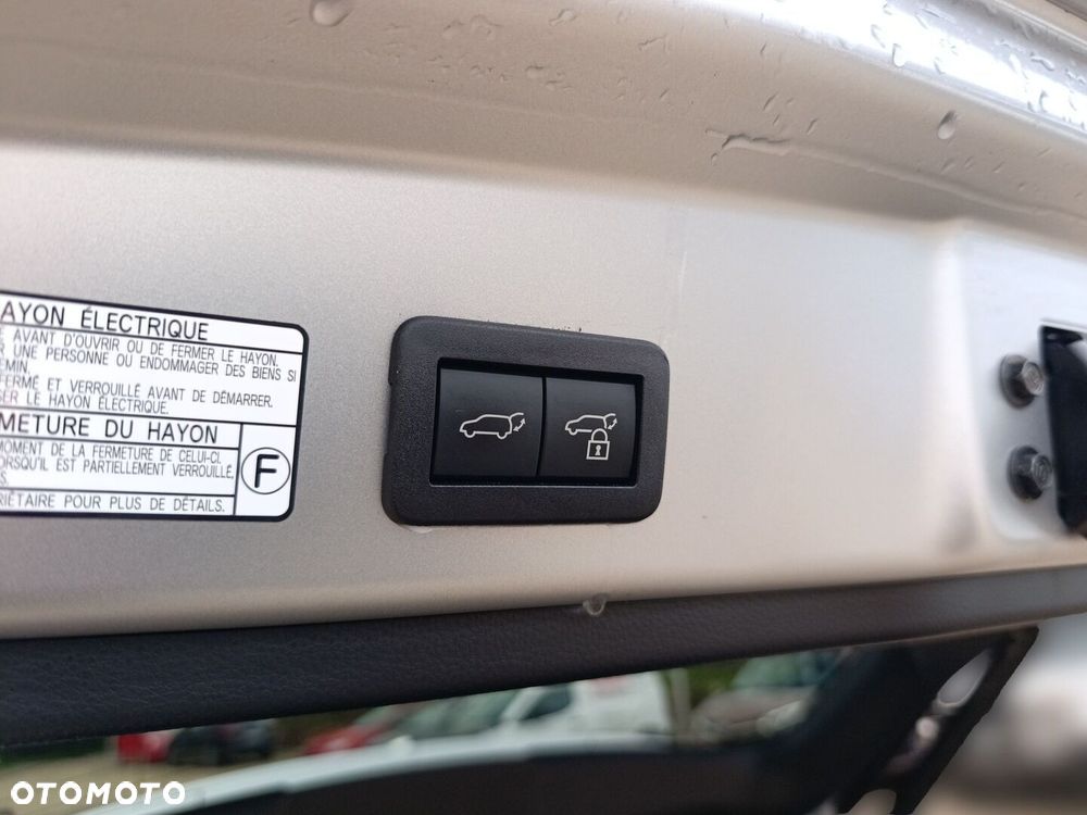 Toyota Corolla Cross 2.0 Hybrid Executive - 25