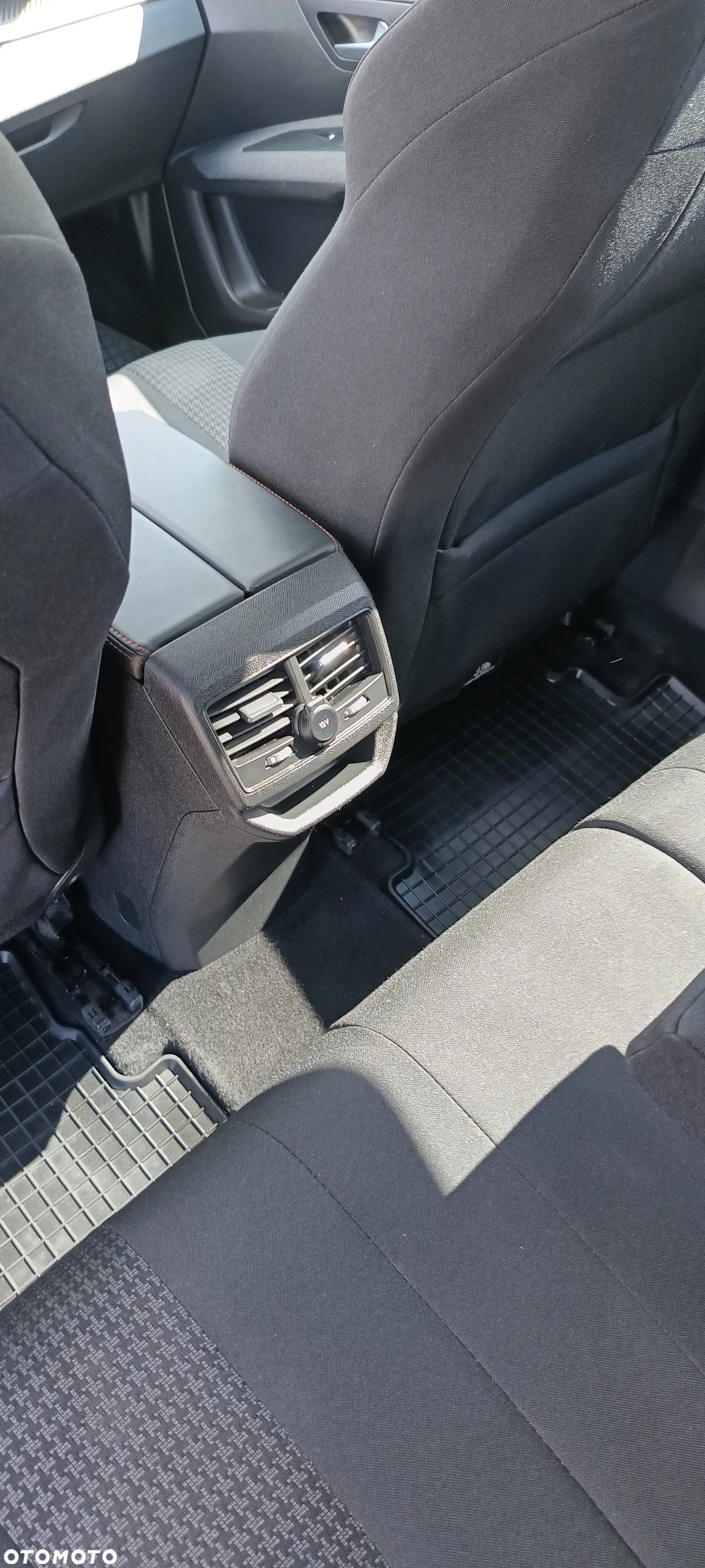 Peugeot 3008 1.2 PureTech Allure S&S - 23