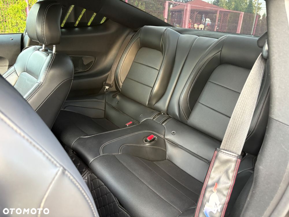 Ford Mustang 3.7 V6 Premium - 33