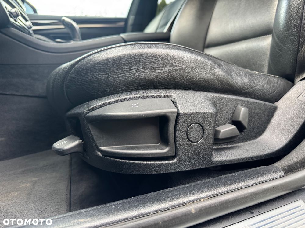 BMW Seria 5 535i - 34