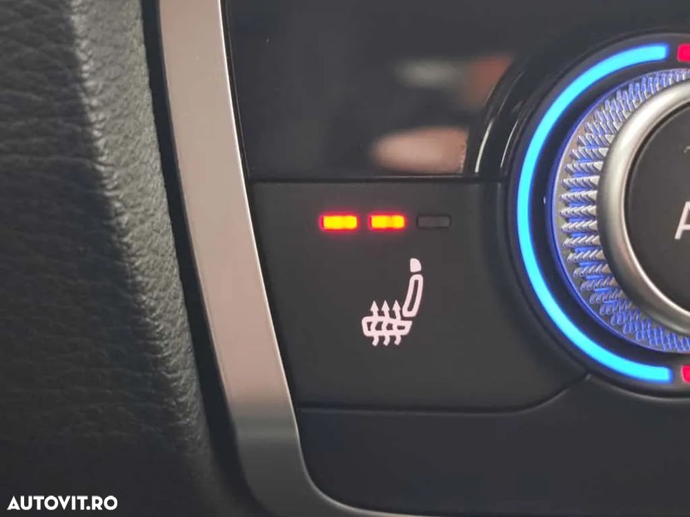 Audi Q3 Sportback 2.0 40 TDI quattro S tronic S Line - 33