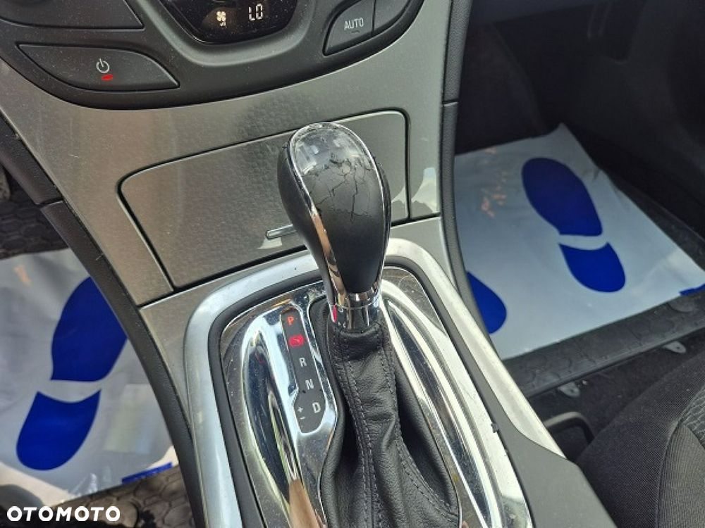 Opel Insignia - 21