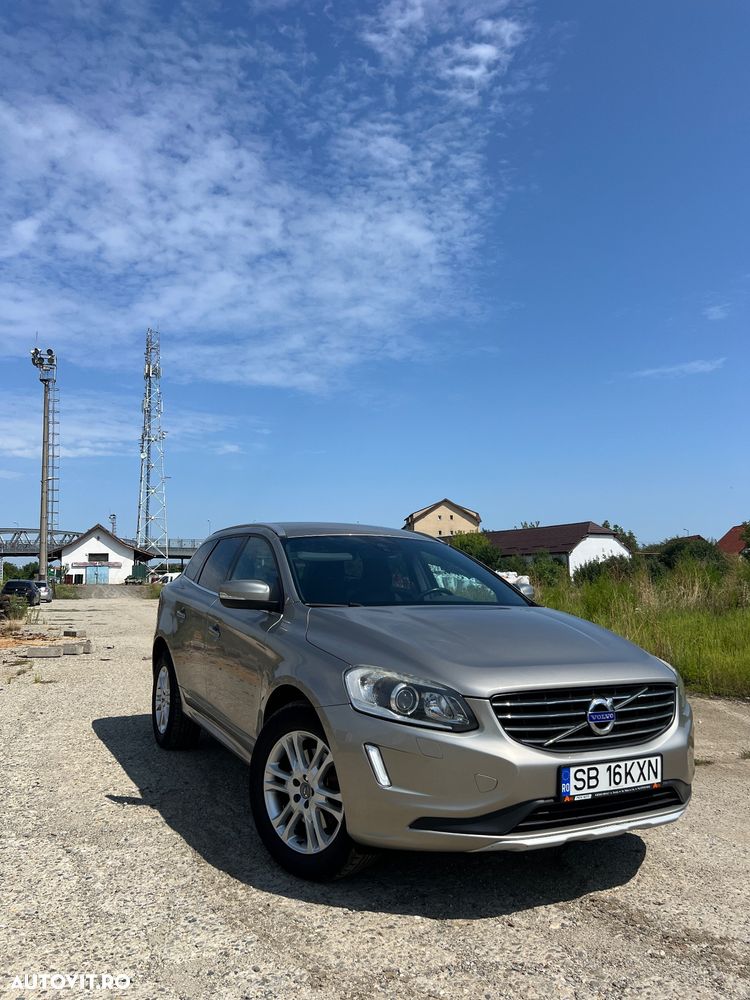 Volvo XC 60 D5AWD Momentum - 1