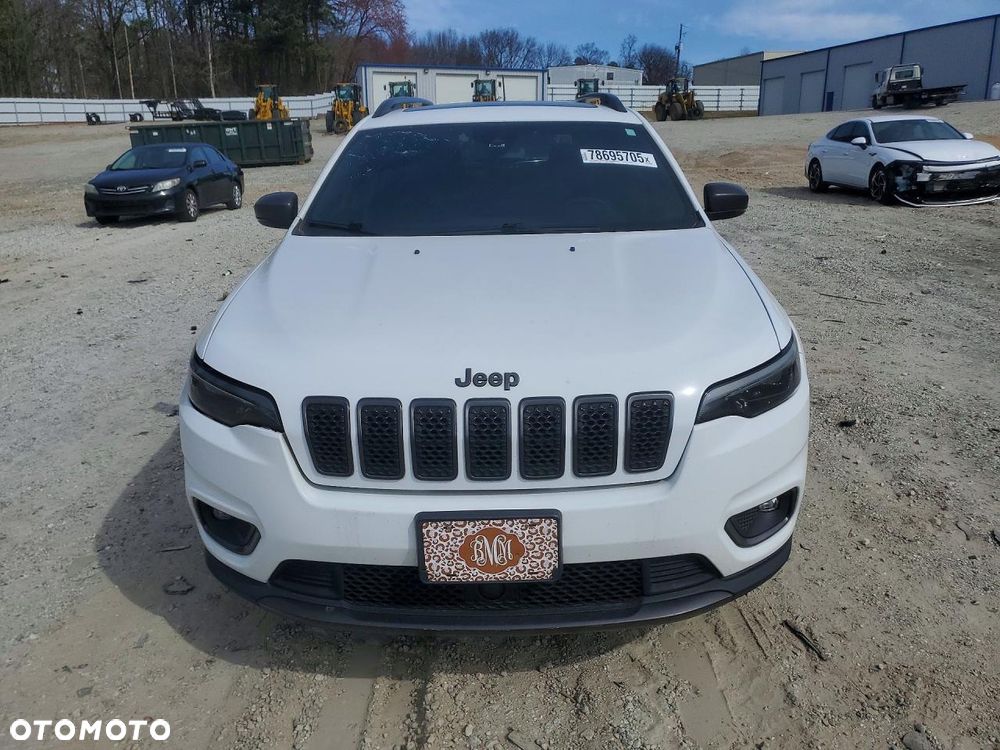 Jeep Cherokee - 6