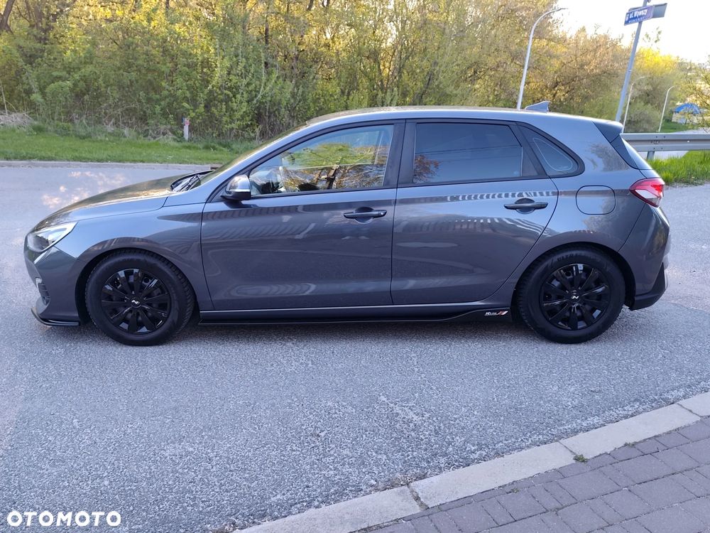 Hyundai i30 1.4 Intro Edition - 8