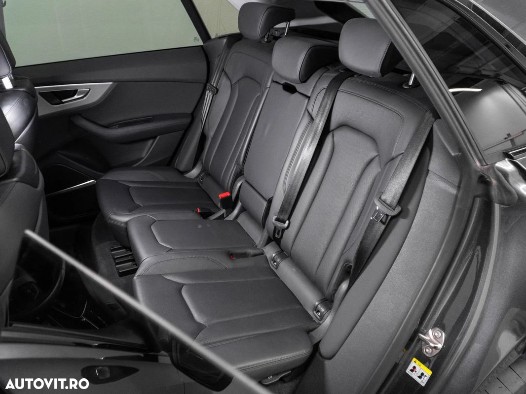 Audi Q8 - 33