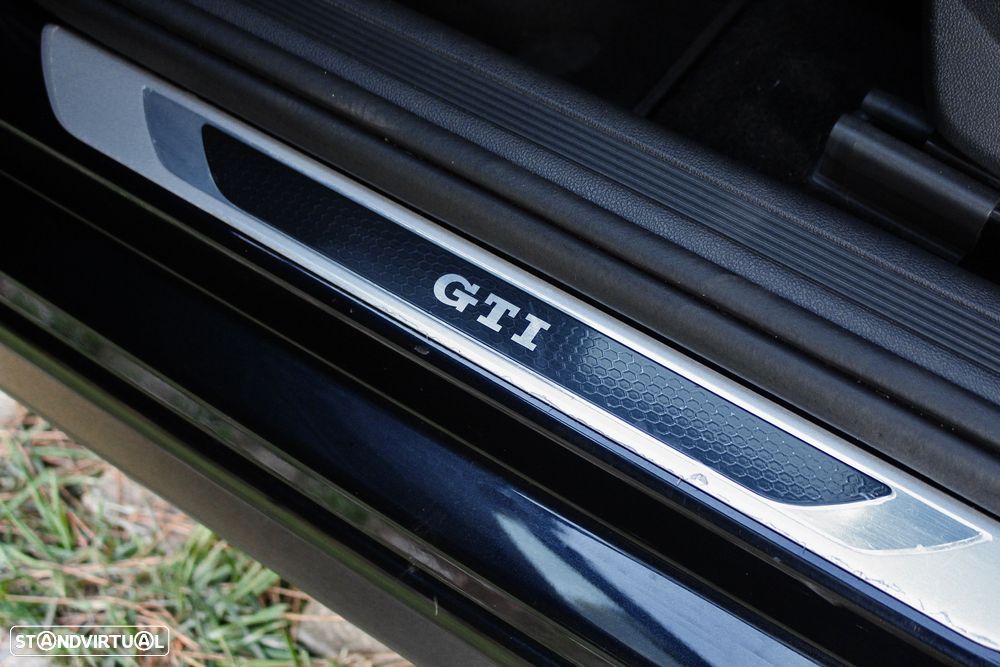 VW Polo 2.0 TSI GTI DSG - 26