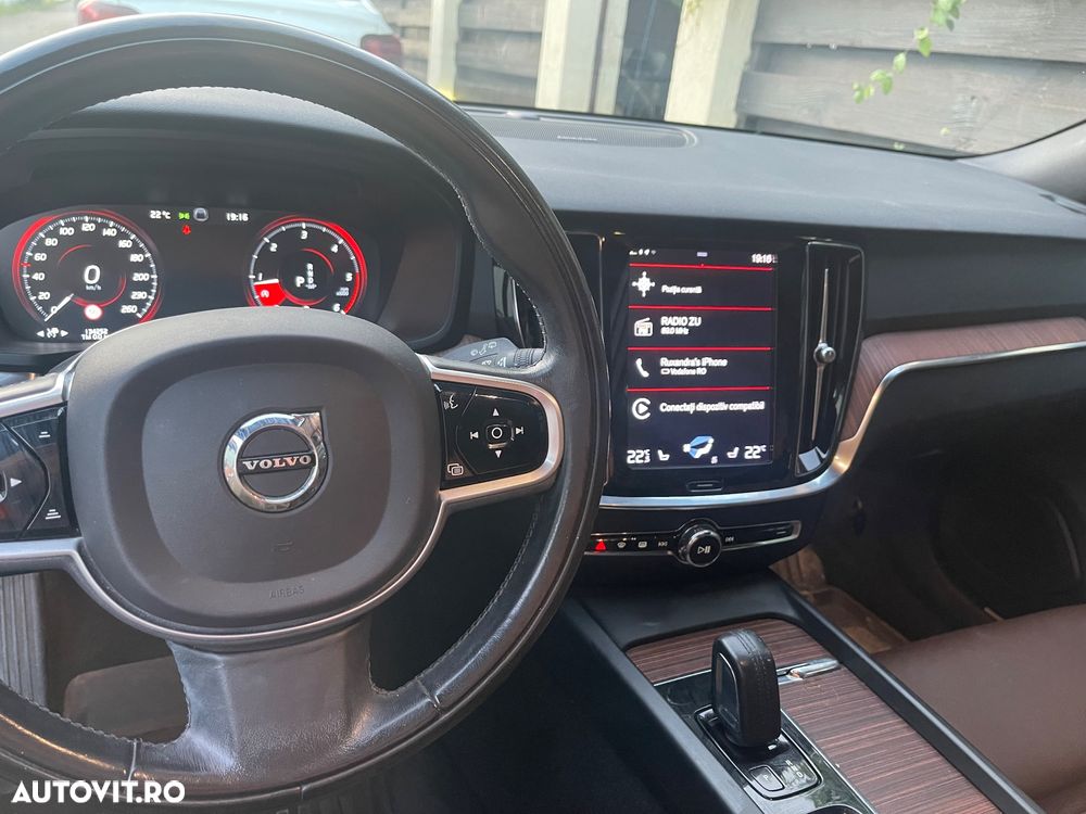 Volvo V60 Cross Country B4 D AWD Geartronic Pro - 10