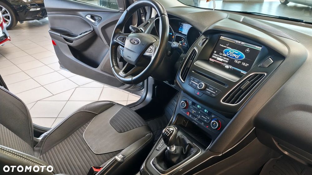Ford Focus - 17