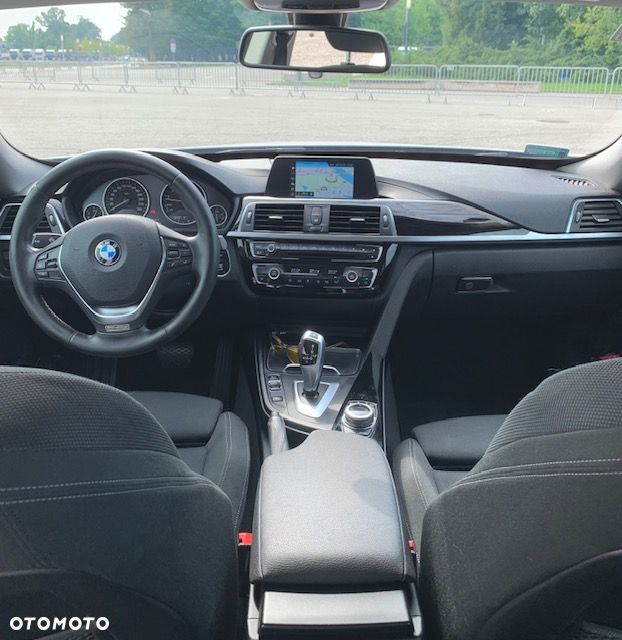 BMW 3GT 320i Sport Line sport - 6