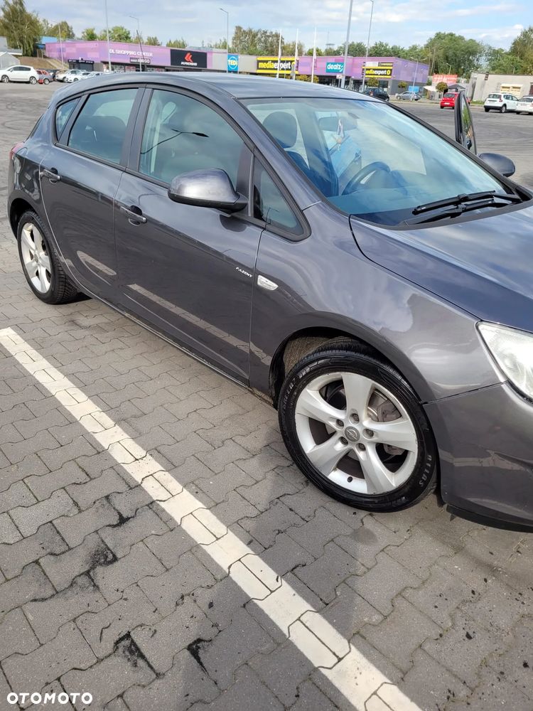 Opel Astra - 1