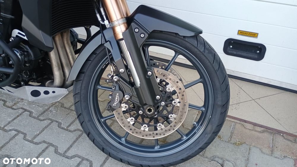 Triumph Tiger - 25