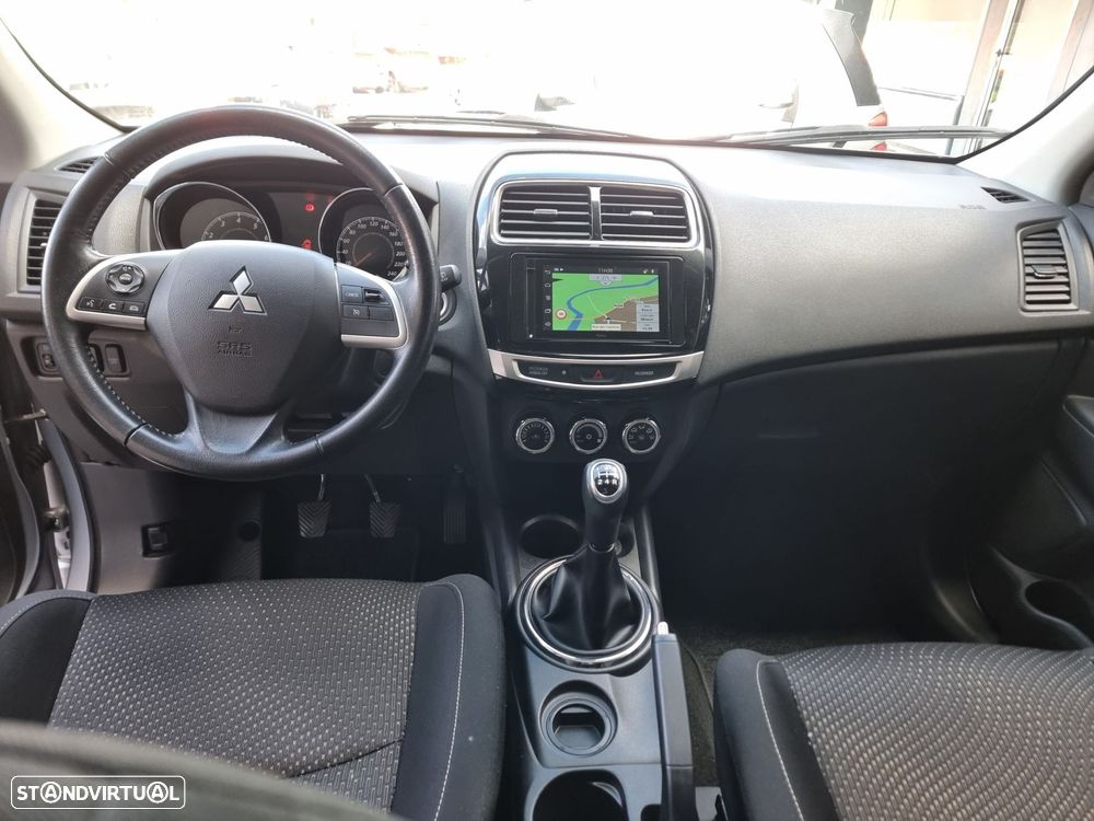 Mitsubishi ASX 1.6 Instyle - 8