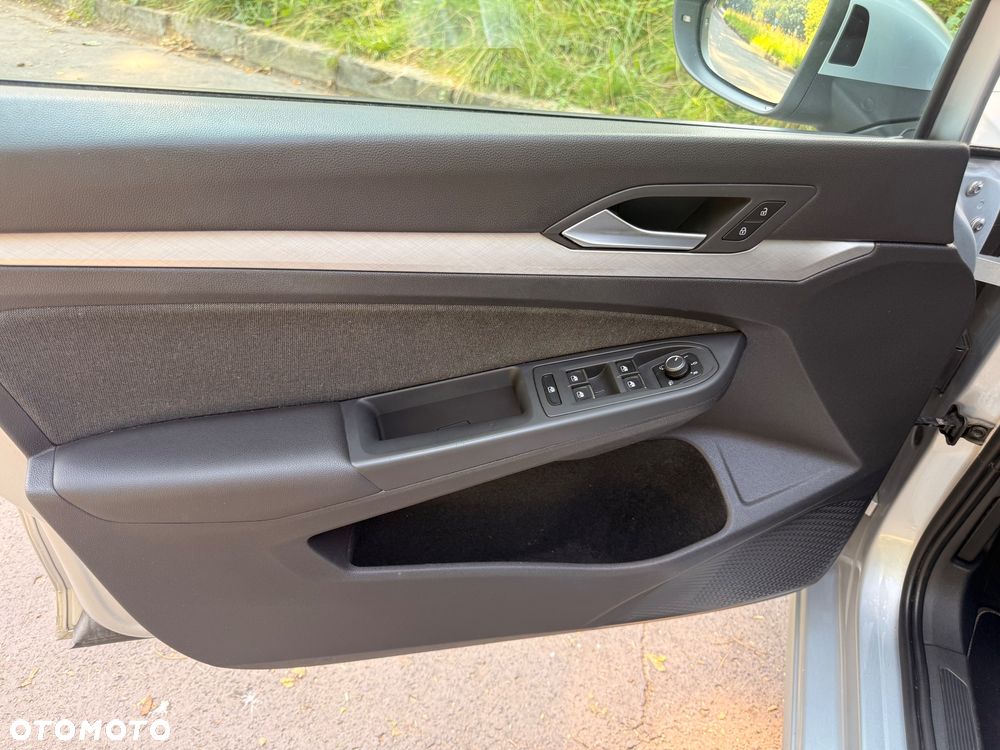 Volkswagen Golf 1.5 TSI EVO Life - 31