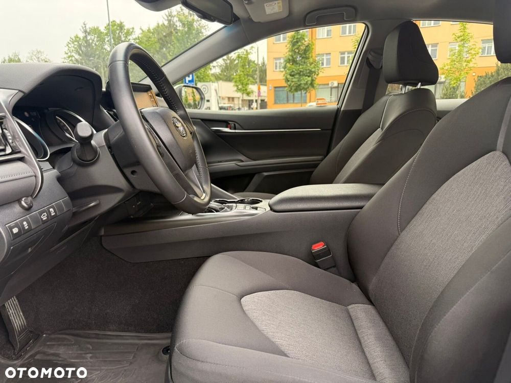 Toyota Camry 2.5 Hybrid Comfort CVT - 13