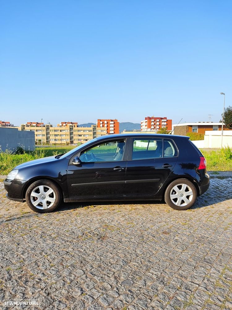 VW Golf 1.6 FSi Confortline - 7