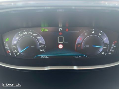 Peugeot 3008 1.2 PureTech Allure Pack EAT8 - 18