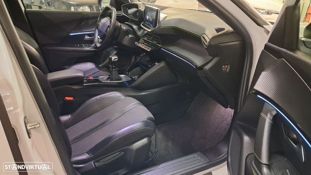 Peugeot 2008 1.2 PureTech GT - 7