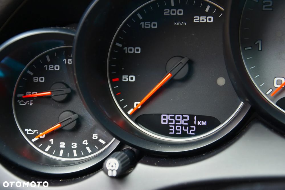 Porsche Cayenne S - 36