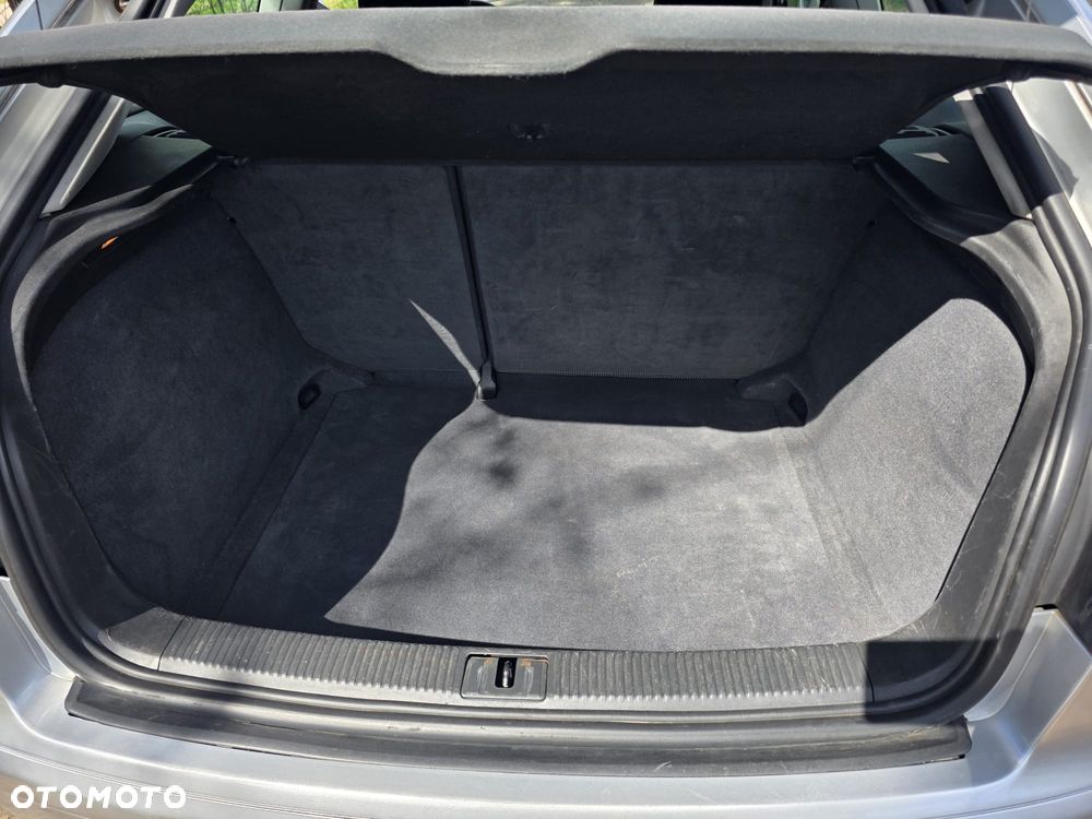 Audi A3 3-drzwiowe 1.6 FSI Ambiente - 14